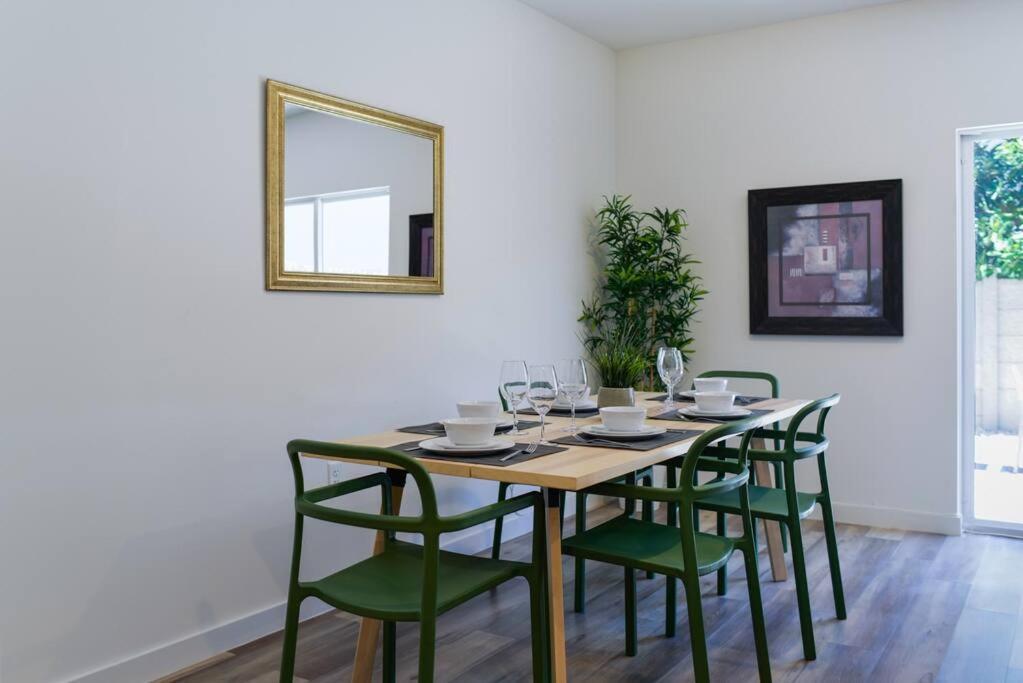Awesome Townhouse 15 Minutes From The Beach Miami Exterior foto